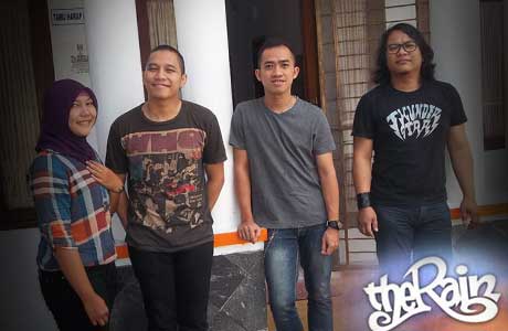 The Rain pun Nginep di Simply Homy Loh:)