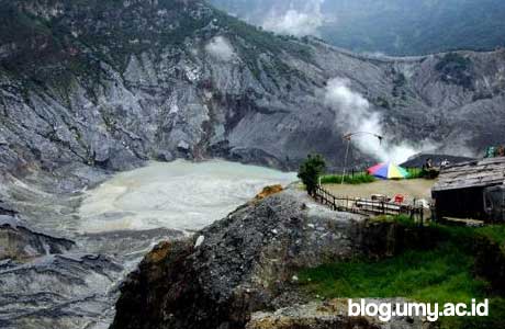 Berwisata ke Gunung Tangkuban Perahu – Bandung