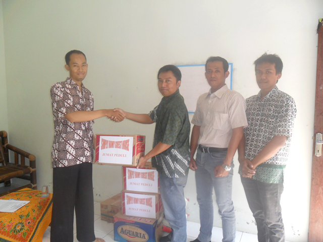 Jumat Peduli di Panti Asuhan dan Pondok Pesantren Al-Kautsar