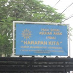 jumat peduli simply homy guest house penginapan di bandung